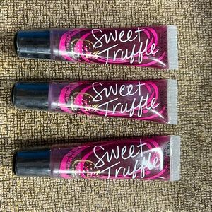 VS Sweet Truffle lipgloss lot